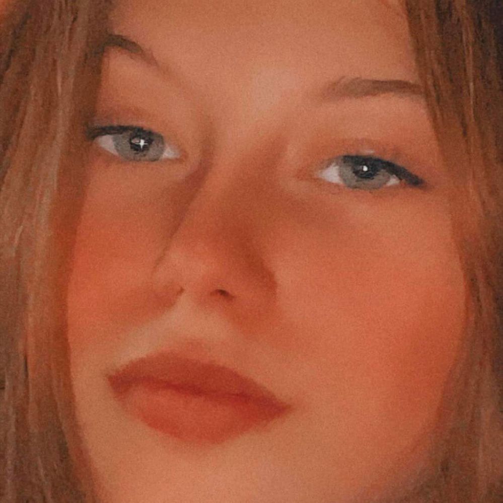 Meet your Posher, Lily